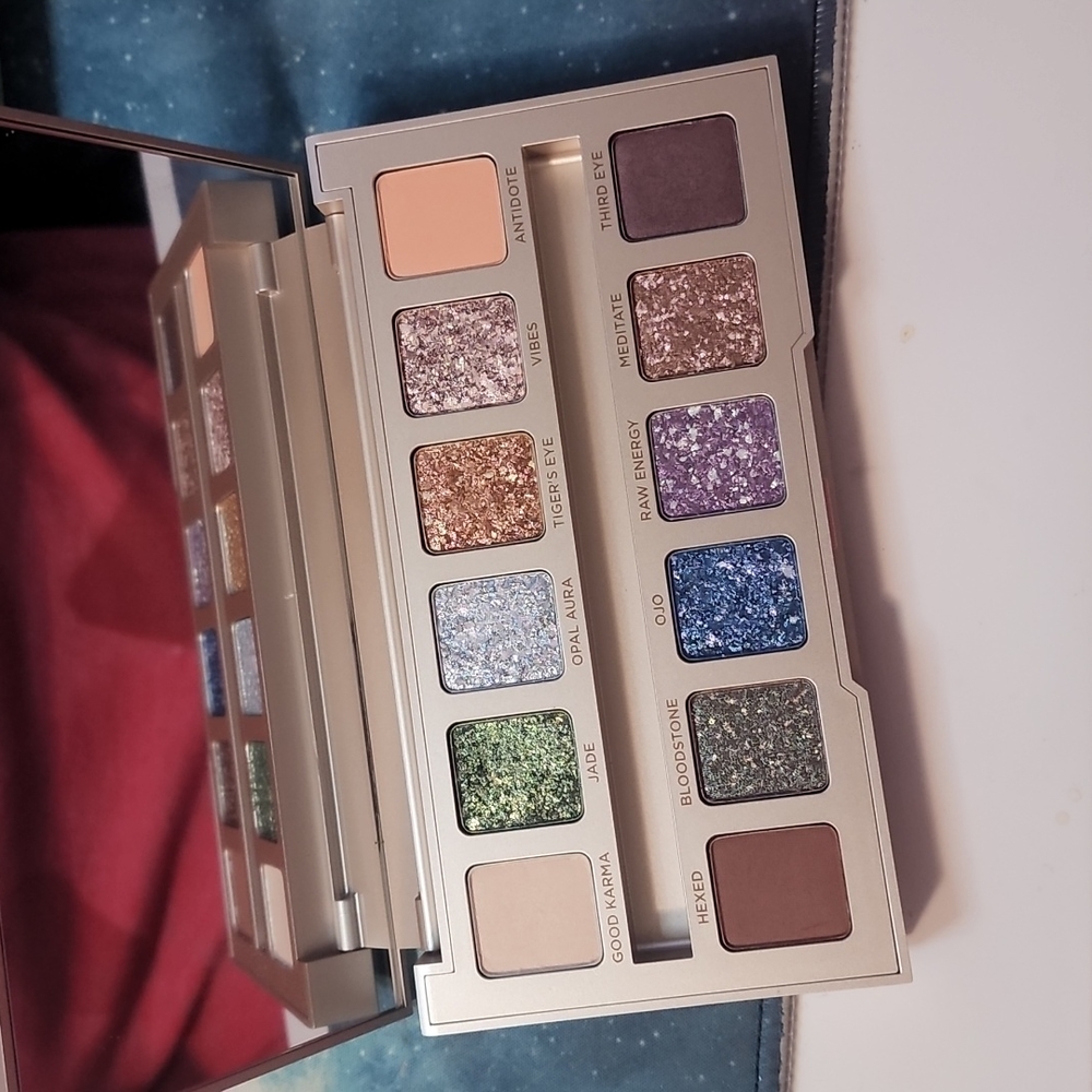Urban Decay Stoned Vibes Palette